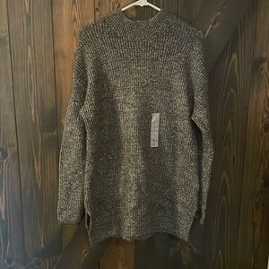 Gray old navy turtleneck (brand new)